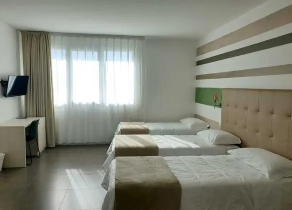 Üç Kişilik Oda