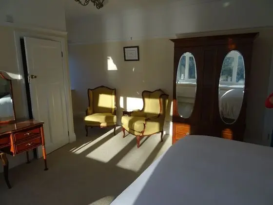 Superior Tek Büyük veya İki Ayrı Yataklı Oda