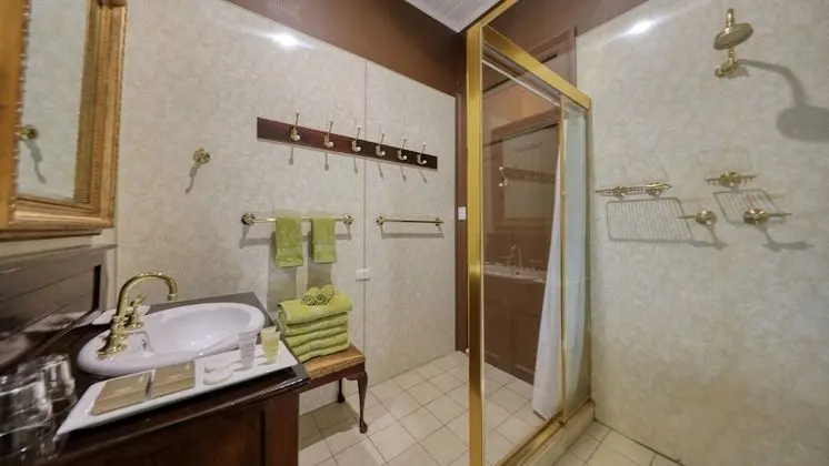 Tek Büyük veya İki Ayrı Yataklı Oda, 3 Yatak Odası