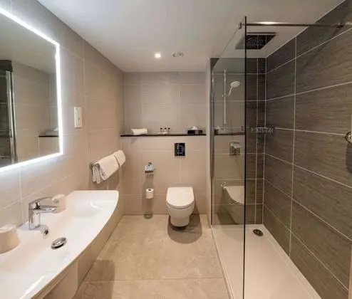 Premium Tek Büyük Yataklı Oda