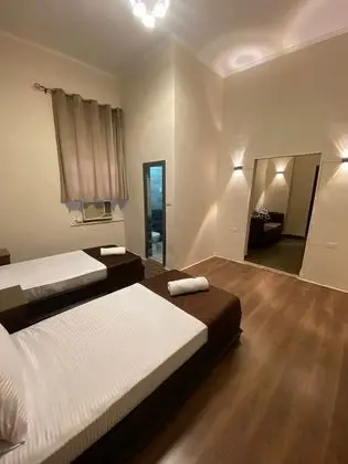 Deluxe Tek Büyük Yataklı Oda (with Bath)