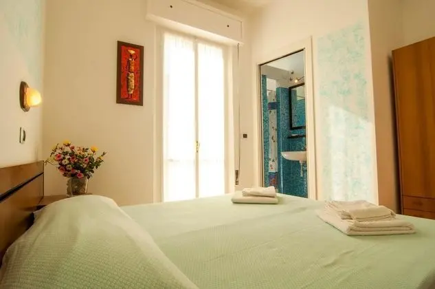 Comfort Tek Büyük veya İki Ayrı Yataklı Oda