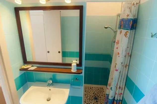 Comfort Tek Büyük veya İki Ayrı Yataklı Oda