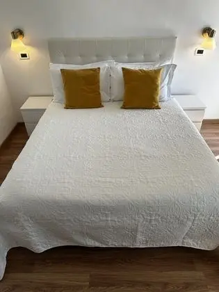 Superior Tek Büyük veya İki Ayrı Yataklı Oda