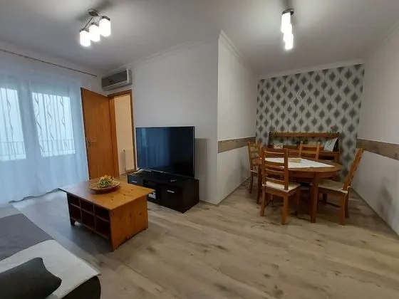 Panoramic Apart Daire, Göl Manzaralı (Junior)