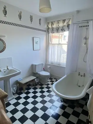 Standard Tek Büyük Yataklı Oda, Banyolu/Duşlu, Bahçe Manzaralı
