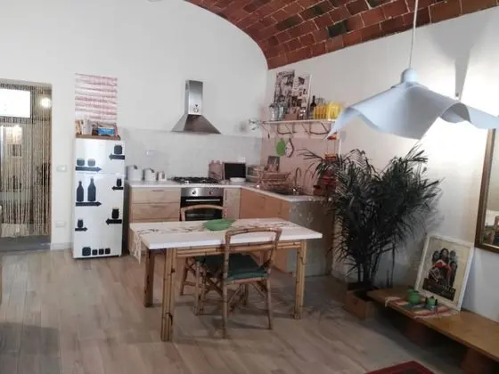 Apart Daire, 1 Büyük (Queen) Boy Yatak, Sigara İçilmez