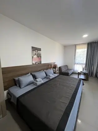 Premium Büyük Yataklı Tek Kişilik Oda