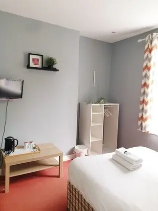 Tek Büyük Yataklı Oda, Banyolu/Duşlu