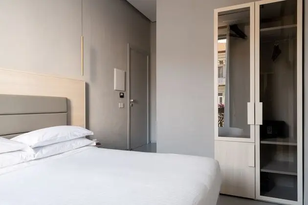 Tek Büyük Yataklı Oda, 1 Büyük (Queen) Boy Yatak, Balkon, Şehir Manzaralı