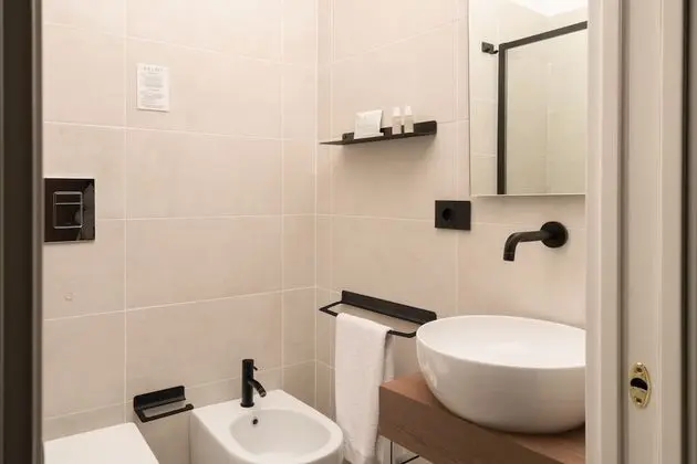 Tek Büyük Yataklı Oda, 1 Büyük (Queen) Boy Yatak, Balkon, Şehir Manzaralı