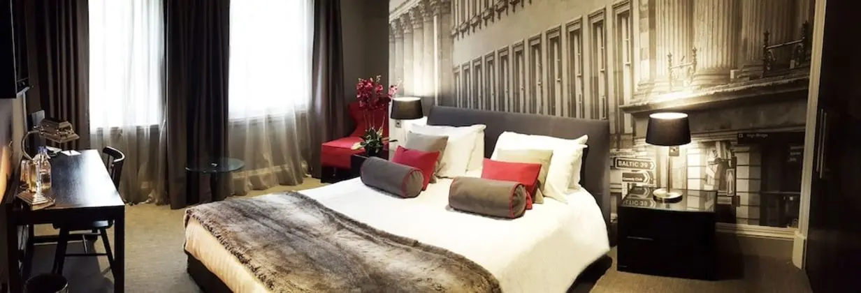 Deluxe Tek Büyük Yataklı Oda