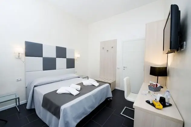 Standard Tek Büyük veya İki Ayrı Yataklı Oda