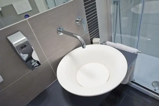 Standard Tek Büyük veya İki Ayrı Yataklı Oda