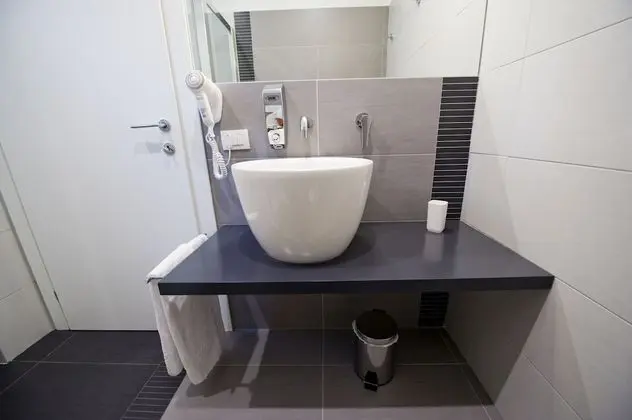 Standard Tek Büyük veya İki Ayrı Yataklı Oda