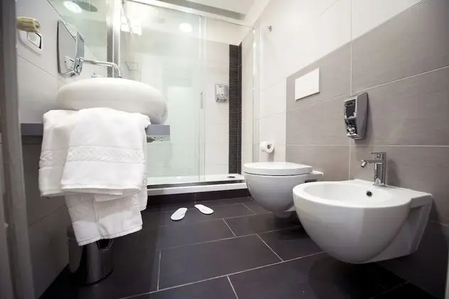 Standard Tek Büyük veya İki Ayrı Yataklı Oda