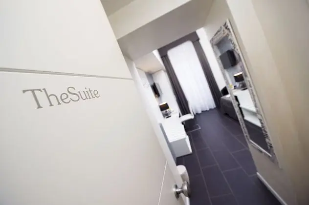 Superior Tek Büyük veya İki Ayrı Yataklı Oda