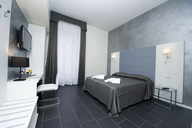 Superior Tek Büyük veya İki Ayrı Yataklı Oda