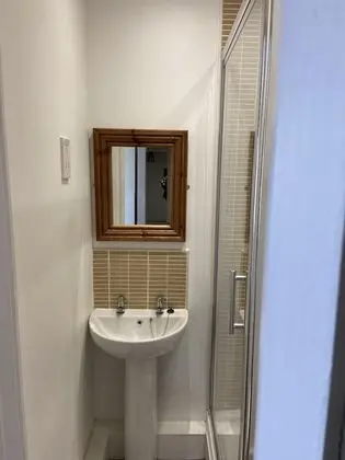 Standard Tek Büyük Yataklı Oda, Banyolu/Duşlu