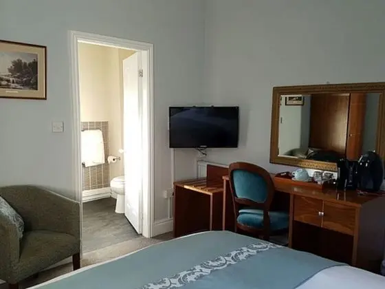 Tek Büyük Yataklı Oda, 1 En Büyük (King) Boy Yatak, Banyolu/Duşlu (Bath and Shower)