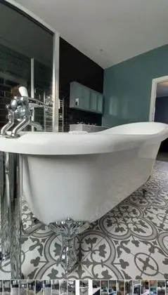 Deluxe Tek Büyük Yataklı Oda, Banyolu/Duşlu