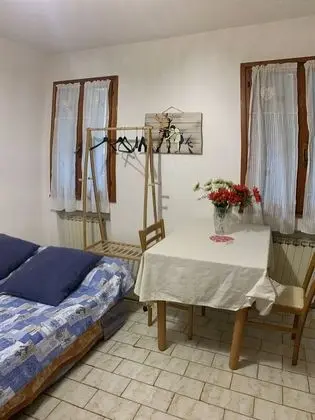 Stüdyo, Ortak Banyo