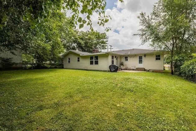 Ev (Greystone Home - Excellent location! )