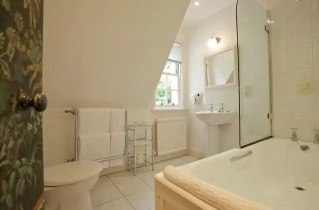 4 Bedroom Colonel's House