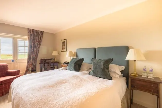 Main House Golf Wing Room