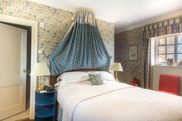 Small Cottage Room