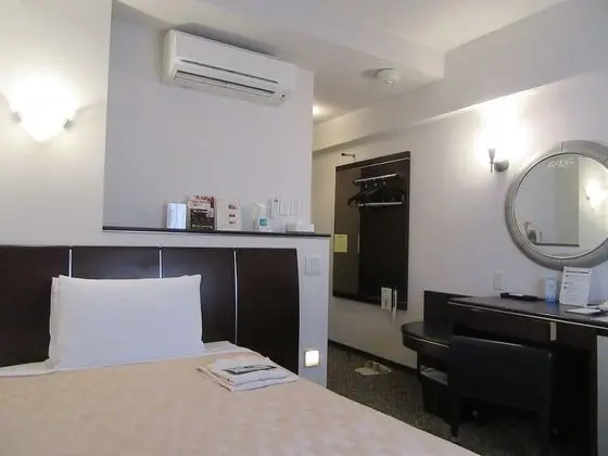 Standard Tek Kişilik Oda, Sigara İçilebilir