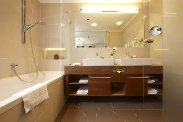 Comfort Tek Büyük Yataklı Oda, Balkon, Dağ Manzaralı