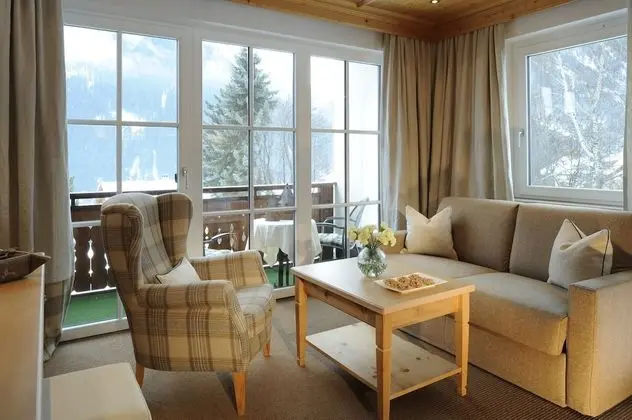 Junior Süit, Balkon, Dağ Manzaralı