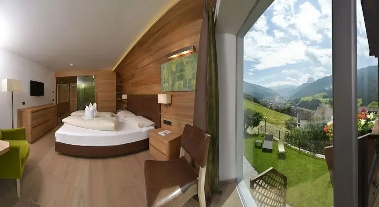 Panoramic Tek Büyük Yataklı Oda