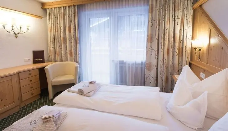 Tek Büyük Yataklı Oda, Balkon