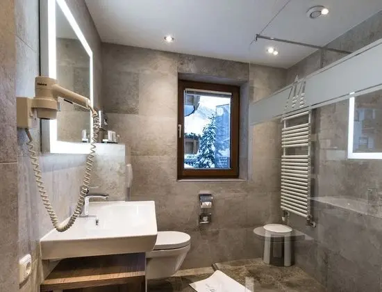 Üç Kişilik Oda, Balkon