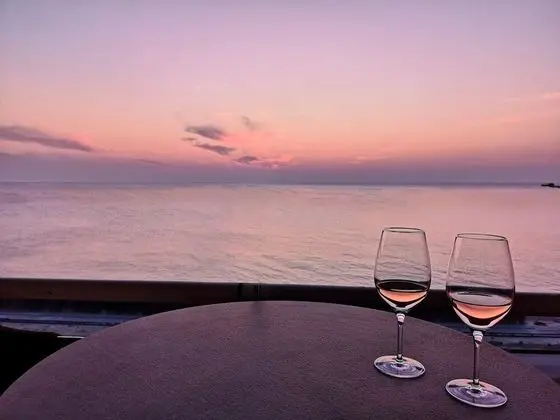 Tek Büyük Yataklı Oda, Balkon, Deniz Manzaralı