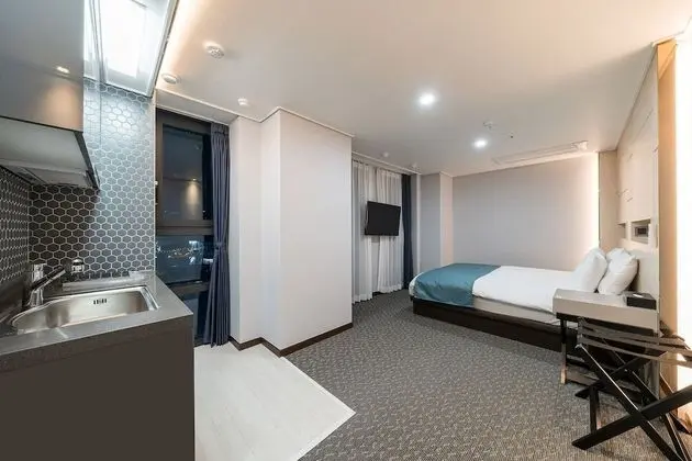 Deluxe Tek Büyük Yataklı Oda