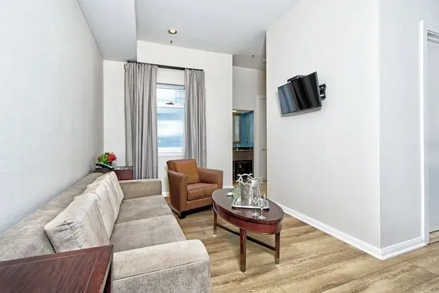 Executive Süit, 1 En Büyük (King) Boy Yatak, Veranda (Executive Suite-King & pullout sofa)