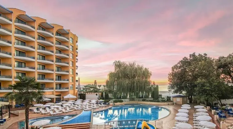 Deluxe Tek Büyük Yataklı Oda, Deniz Manzaralı (Free Aquapark Access)