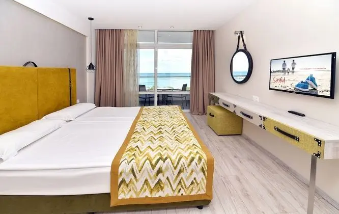 Double Room with Sea View - Free Infinity Pool and Private Beach Access