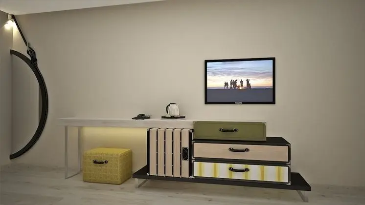 Family Room with Sea View - Free Infinity Pool and Private Beach Access