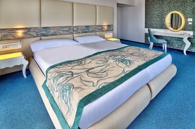 Double Room, Side Sea View (Free Beach Access, Safe, Minibar)