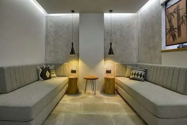 Suite, Park View