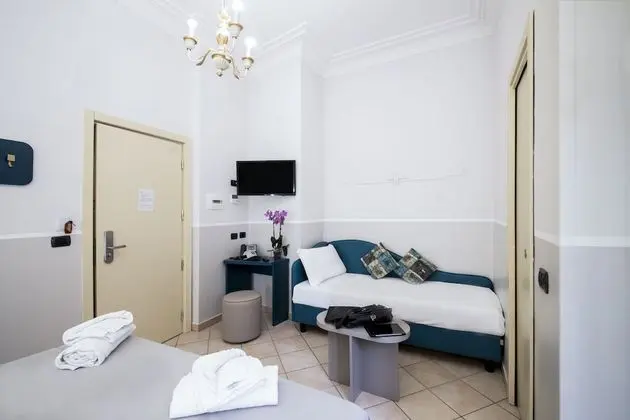 Classic Üç Kişilik Oda