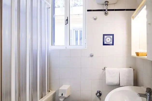 Classic Üç Kişilik Oda