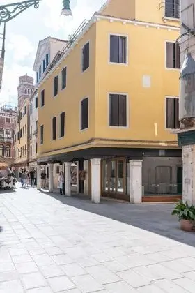Luxury Üç Kişilik Oda, Şehir Manzaralı