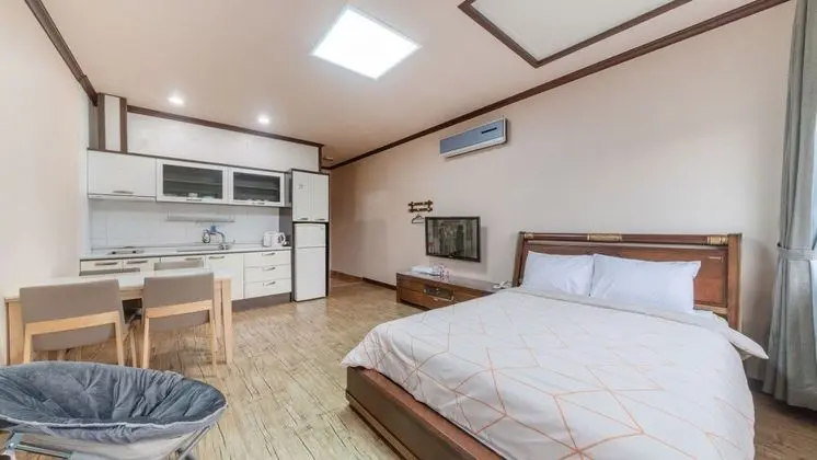 Couple Room
