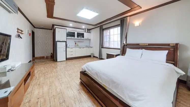 Couple Room