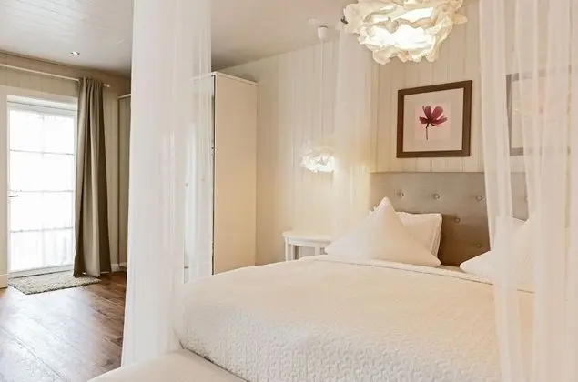 Junior Suite with Hot Tub Access